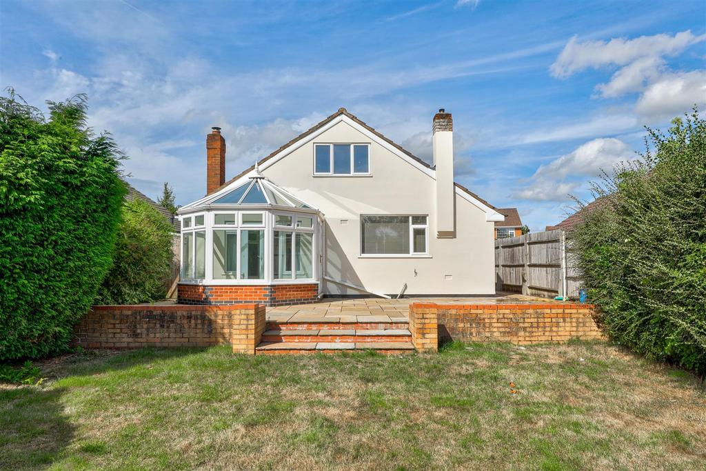 Compton Close, Solihull 2 bed detached bungalow £500,000