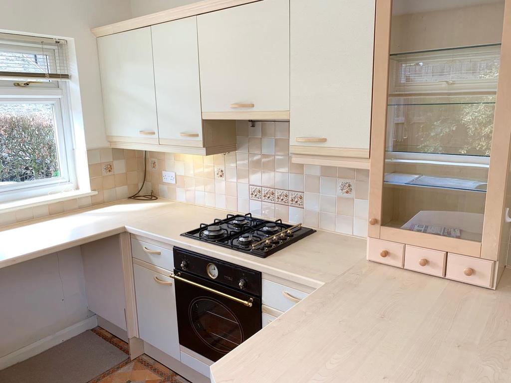 Pudding Lane, Snainton, Scarborough 2 bed semidetached bungalow £595