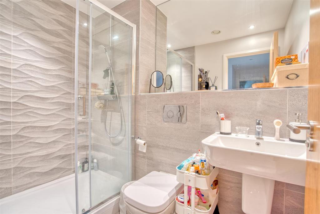 Bathroom 2 Hope Quay 13 Real Estate Photography by