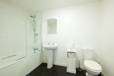 1 bedroom apartment for sale - Oakbank Avenue, Walton-on-Thames, KT12