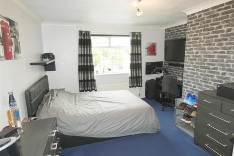 26 Byron Close, Ettiley Heath, Sandbach, CW11 3GF