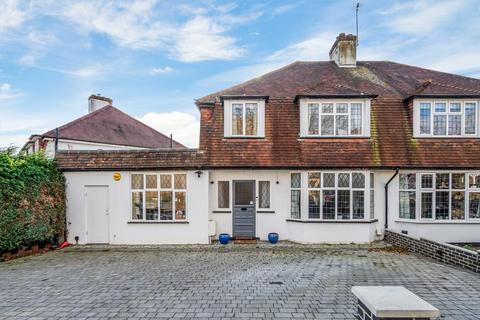 58 The Glade, Epsom, KT17 2HB