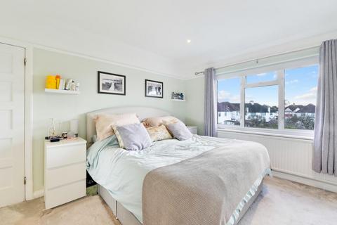 58 The Glade, Epsom, KT17 2HB