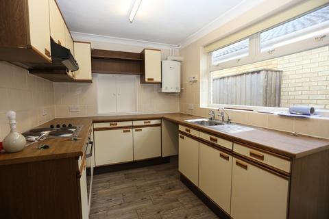 2 bedroom detached bungalow to rent, Roman Way, Suffolk IP11