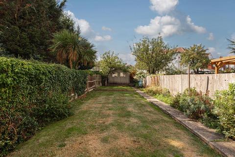 201 London Road, Ewell, Epsom, KT17 2BT