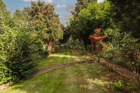201 London Road, Ewell, Epsom, KT17 2BT