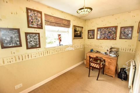 137 Barton Road, Barton Seagrave, Kettering, NN15 6RT