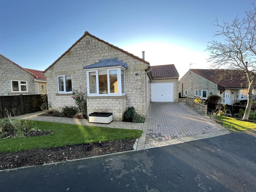 the-limes-helmsley-york-2-bed-detached-bungalow-430-000