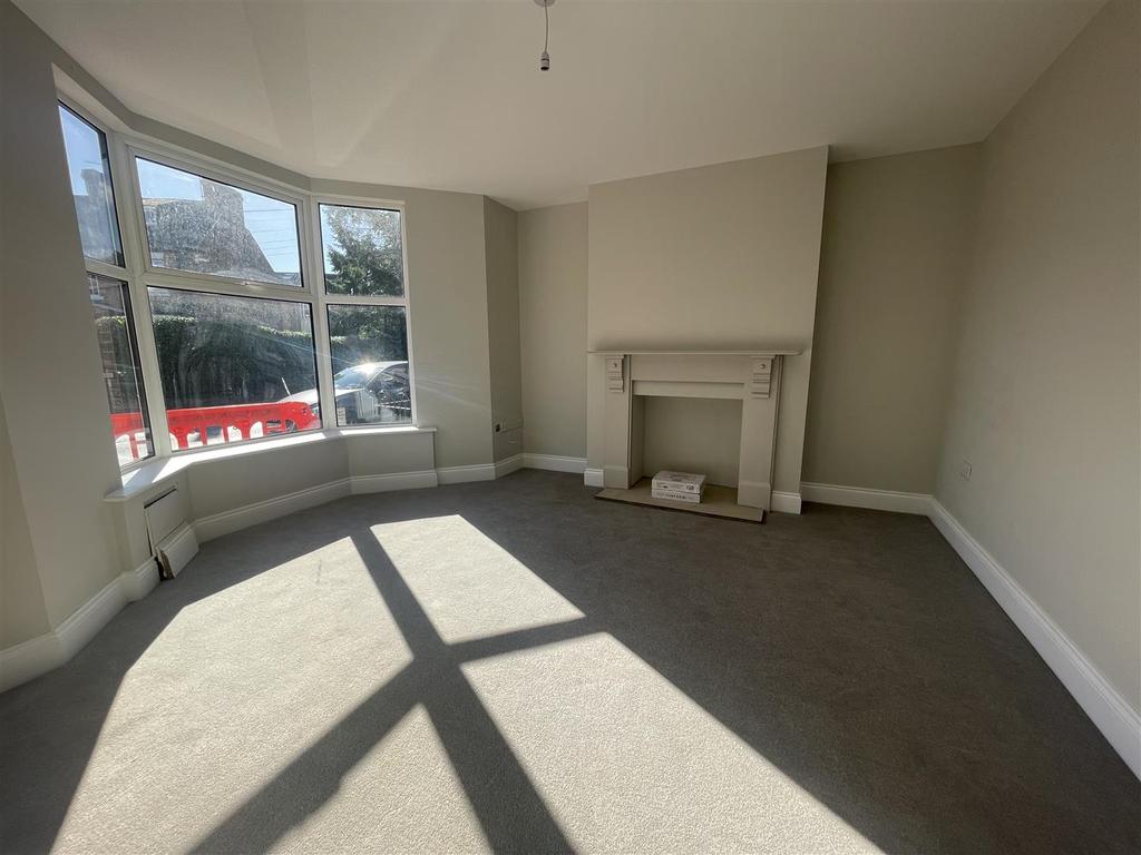 Topcliffe Road, Thirsk 3 bed terraced house for sale £249,995