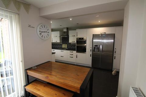12 Cornstone Fold, Leeds, LS12 5SX
