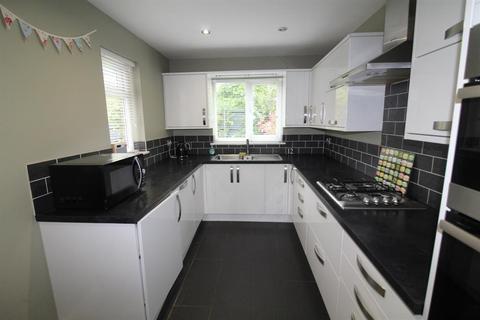12 Cornstone Fold, Leeds, LS12 5SX