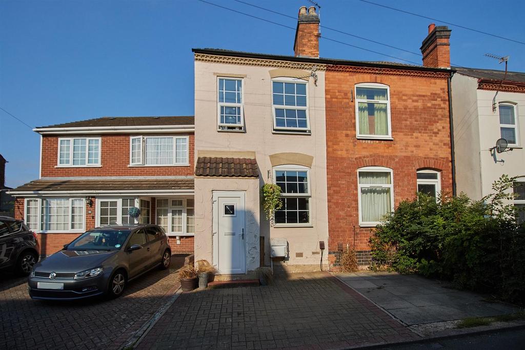 Gopsall Road, Hinckley 4 bed terraced house £230,000