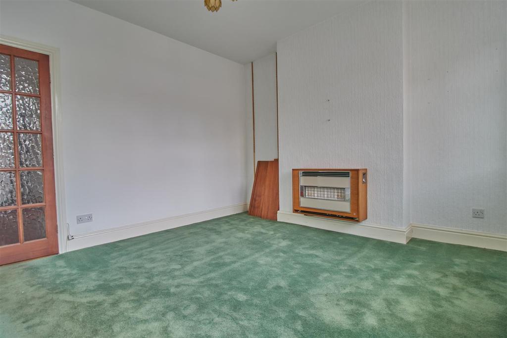 Mount Road, Hinckley 2 bed terraced house £150,000