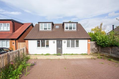 4 bedroom detached bungalow for sale - Shalmsford Street, Chartham, Canterbury