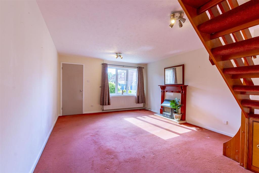 overdale-close-long-eaton-2-bed-semi-detached-house-185-000