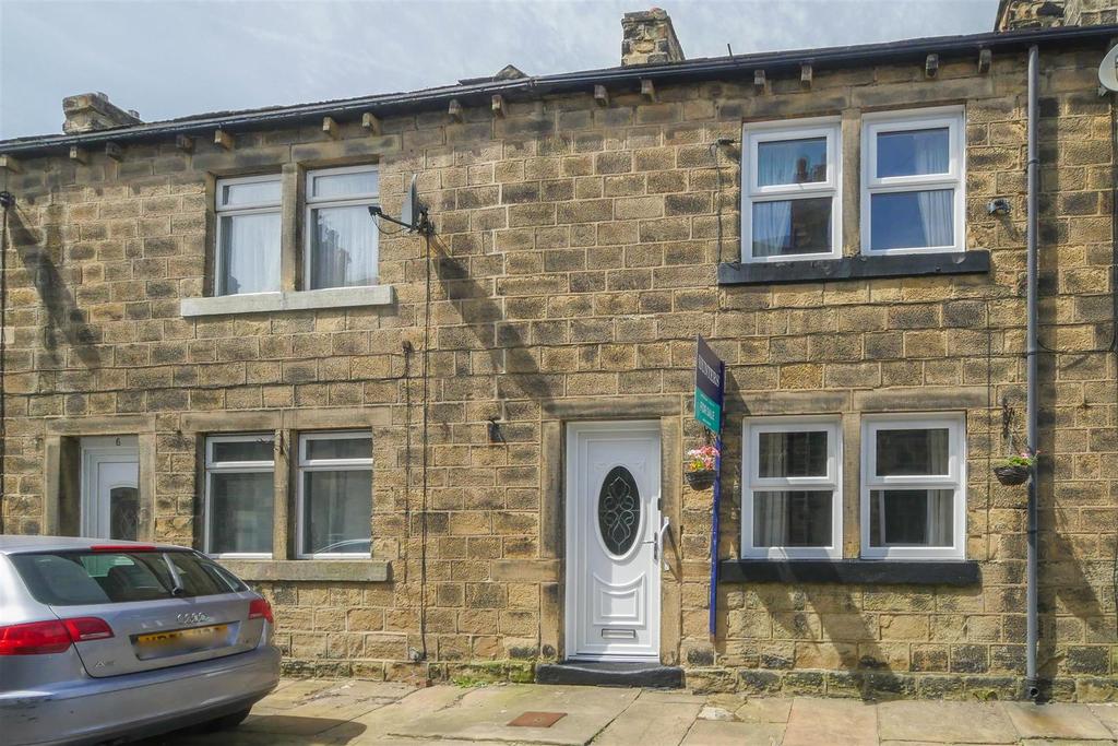 Sandhurst Street, Calverley, LS28 5RN 2 bed terraced house £180,000