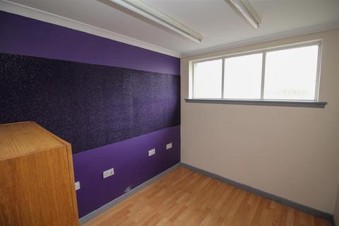 Property to rent, Hawick