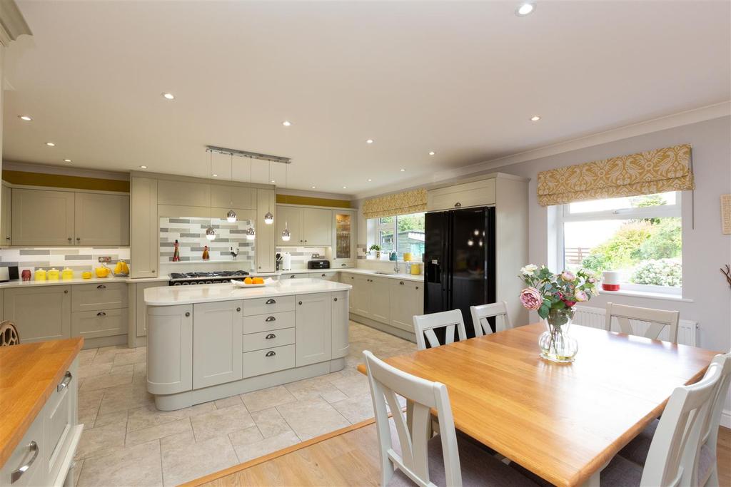 15 Old Coppice, Lyth Bank, Lyth Hill, Shrewsbury, SY3 0BP 4 bed