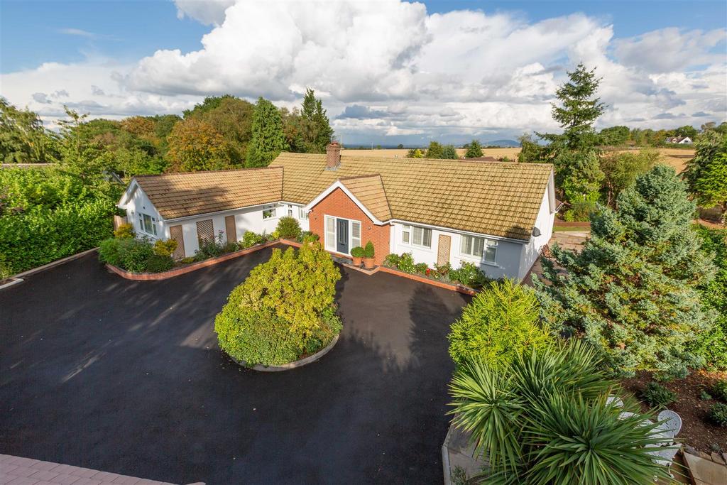 15 Old Coppice, Lyth Bank, Lyth Hill, Shrewsbury, SY3 0BP 4 bed