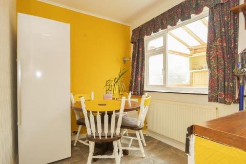 34 Aston Grove, Leeds, LS13 2DL