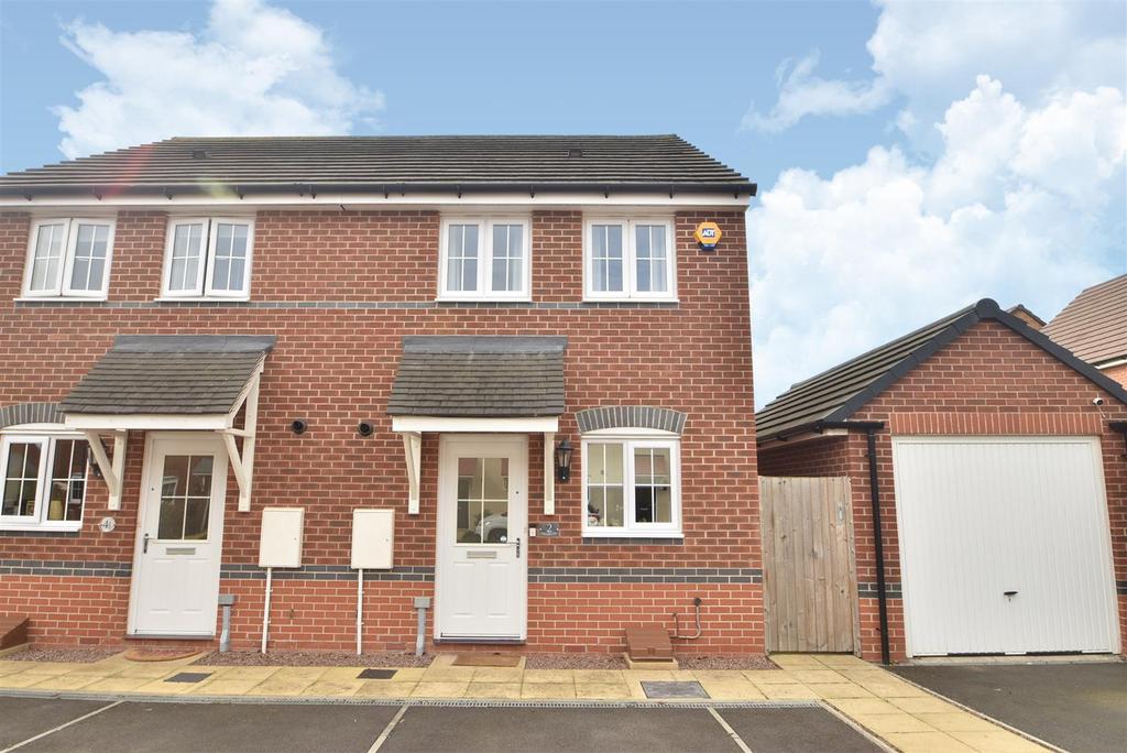 2 Whinberry Drive, Bowbrook, Shrewsbury, SY5 8QN 2 bed semidetached