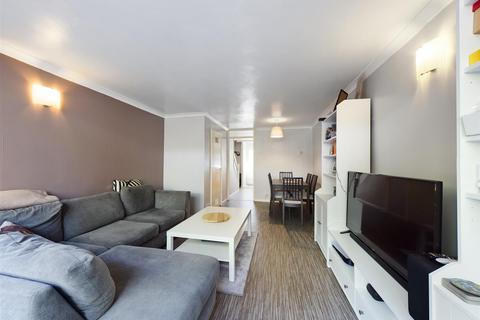 16 Hollywoods, Croydon, CR0 9JG
