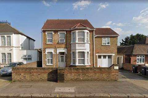 436d Hanworth Road, Hounslow, TW4 5LE