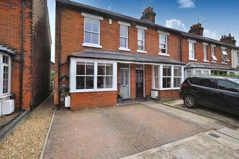 3 bedroom end of terrace house for sale - Henry Road, Chelmsford, CM1