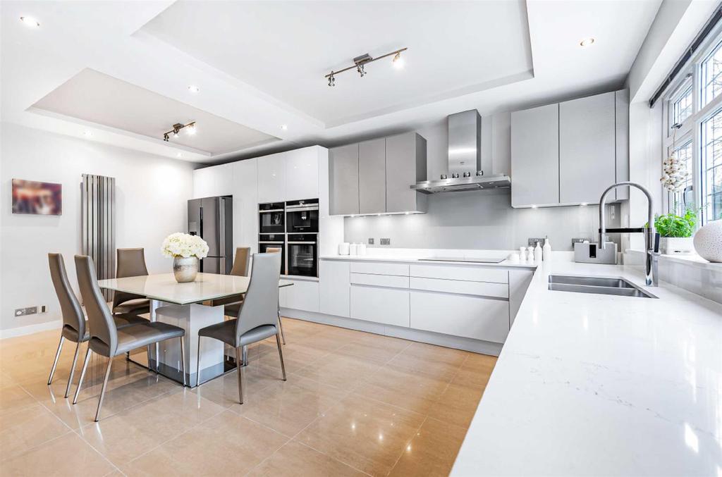 Chiddingfold, Woodside Park 4 bed link detached house £1,595,000