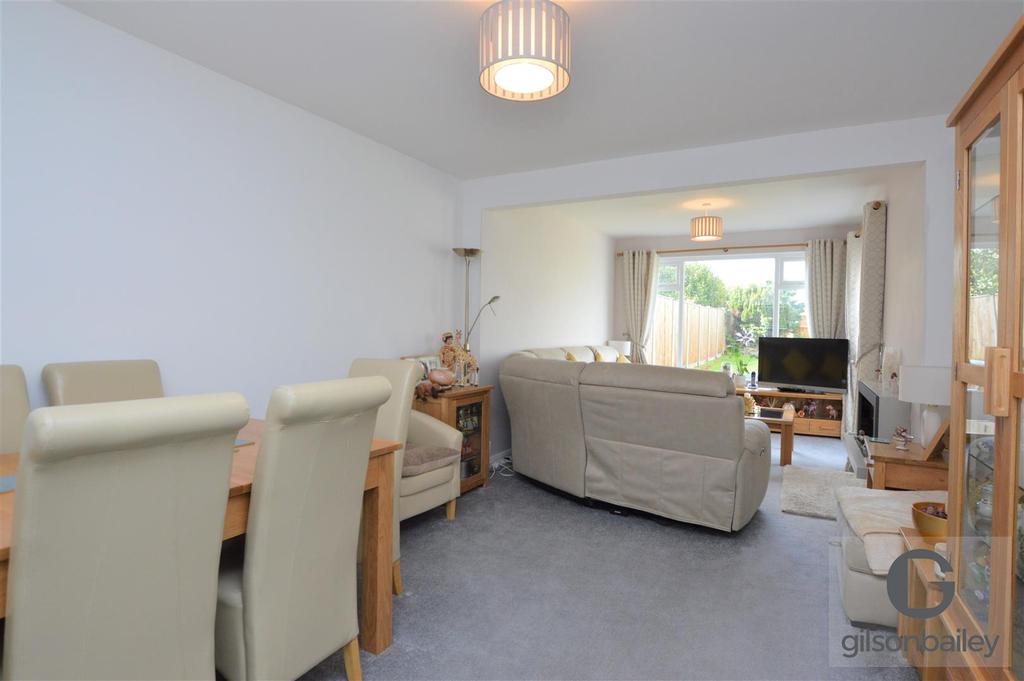 Bush Road, Hellesdon, Norwich 3 bed semidetached bungalow £325,000