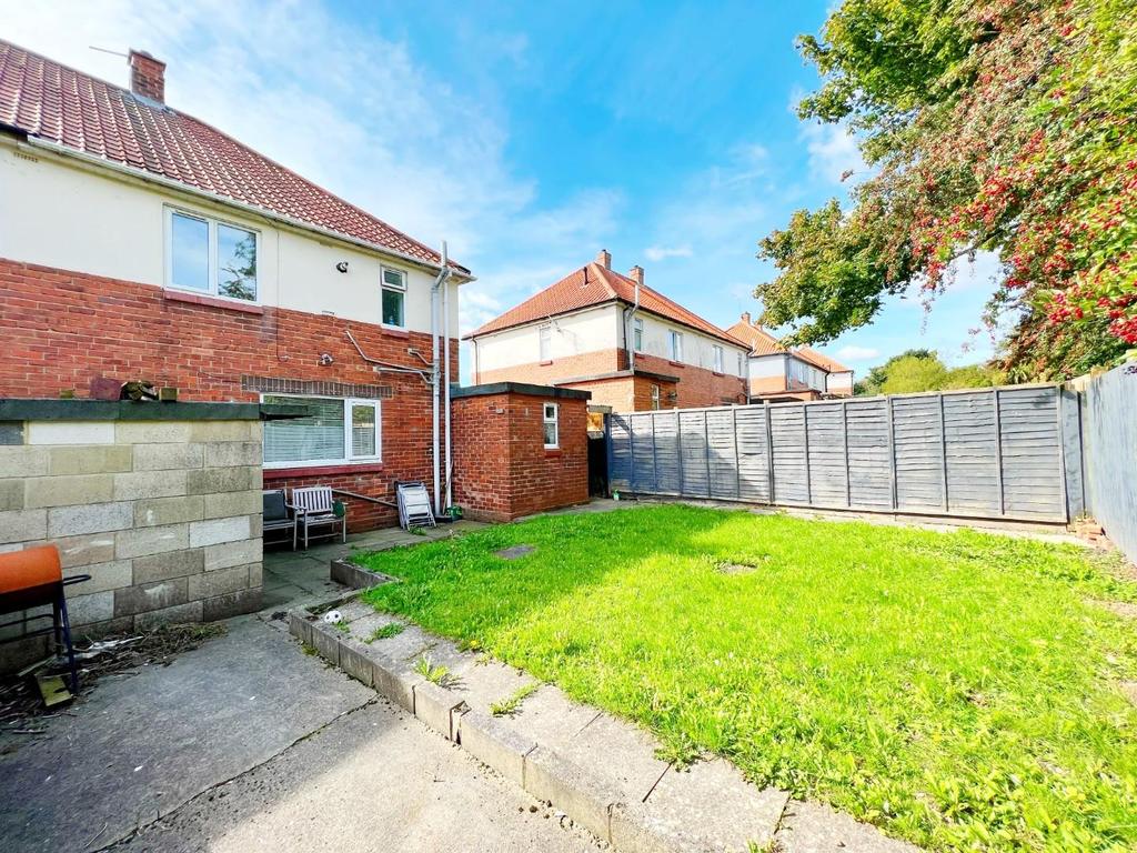Dunelm Road, Trimdon Village 3 bed semidetached house for sale £99,950
