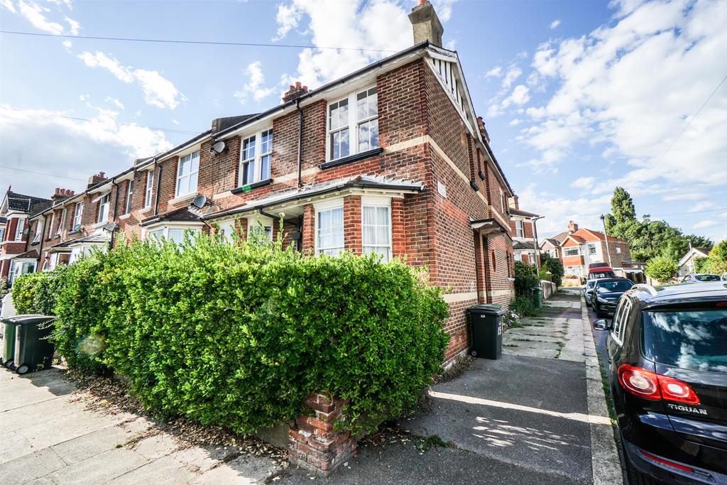 Burry Road, St. LeonardsOnSea 2 bed flat £200,000