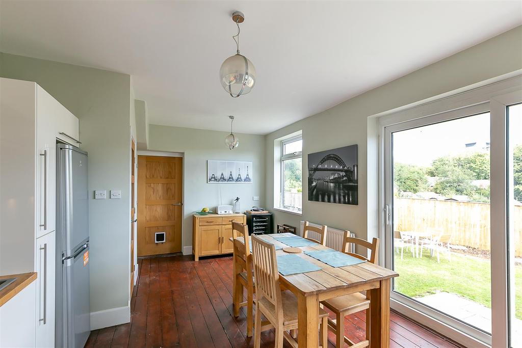 Ridgewood Crescent, South Gosforth, Newcastle upon Tyne 3 bed semi