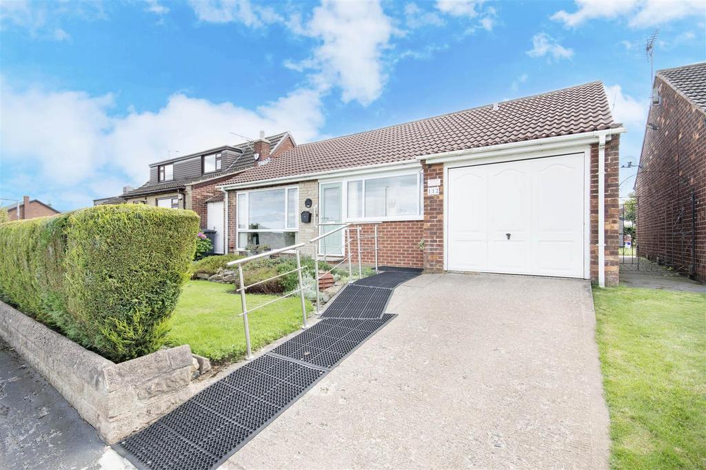 112 Eckington Road, Coal Aston, S18 3AY 2 bed detached bungalow for
