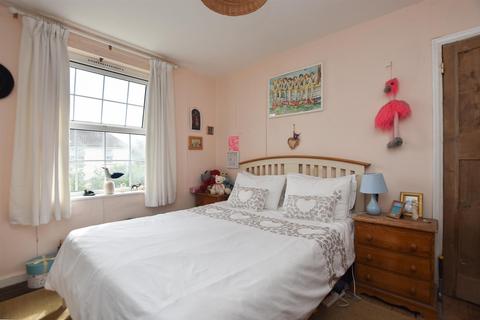 6 Eversley Crescent, St Leonards-on-sea, TN37 6QF