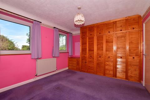 3 bedroom bungalow for sale - Gatesden Road, Fetcham, Leatherhead, Surrey