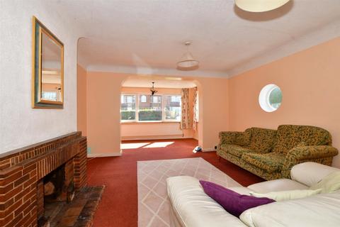 24 Gatesden Road, Fetcham, Leatherhead, KT22 9QR