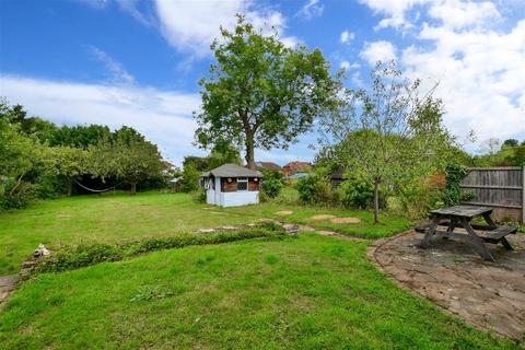 24 Gatesden Road, Fetcham, Leatherhead, KT22 9QR