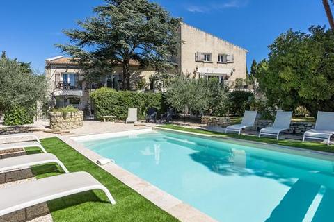 9 bedroom house, Vacqueyras, Vaucluse, Provence-Alpes-Côte d'Azur