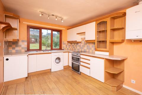 16 Banks Crescent, Crieff, PH7 3SR
