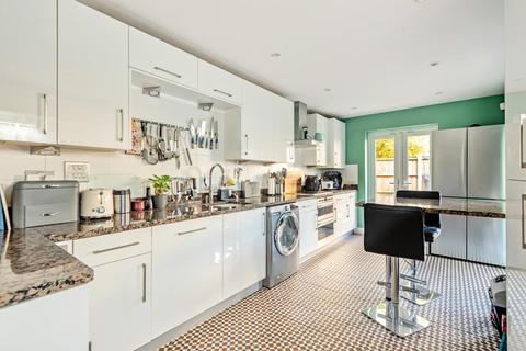 4 Marsh Walk, Witney, OX28 1YF