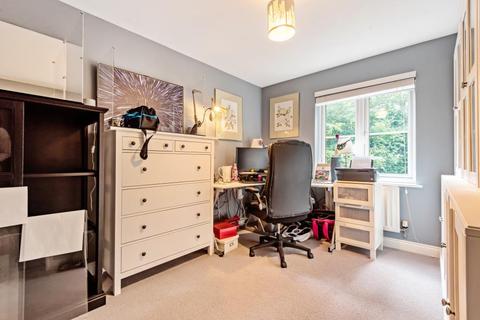 4 Marsh Walk, Witney, OX28 1YF
