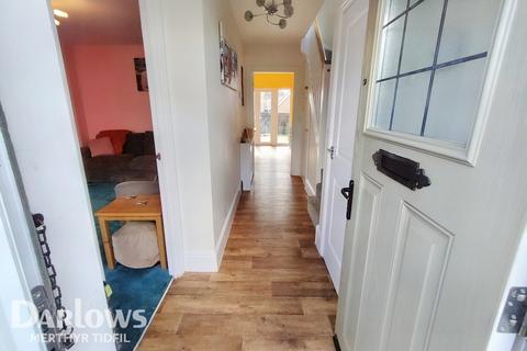 3 bedroom detached house for sale - Foxglove Close, Trelewis, Treharris