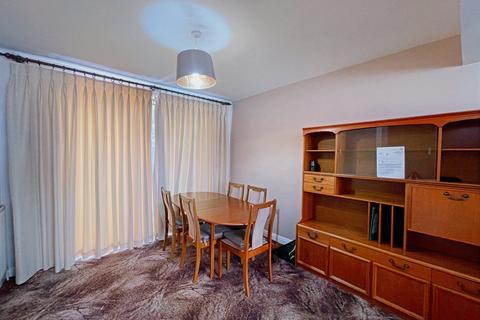 20 Carlyon Close, Wembley, HA0 1HR