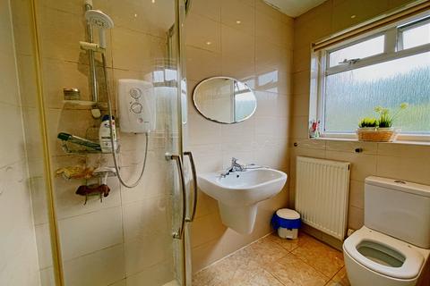20 Carlyon Close, Wembley, HA0 1HR