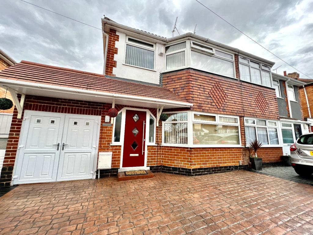 Cleveleys Avenue, LE3 3 Bed Semi-detached House - £270,000