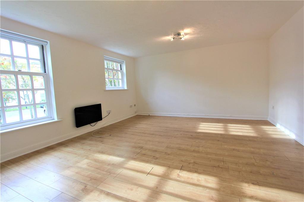 Leigh Hunt Drive, Southgate, London, N14 2 bed flat £1,450 pcm (£335 pw)
