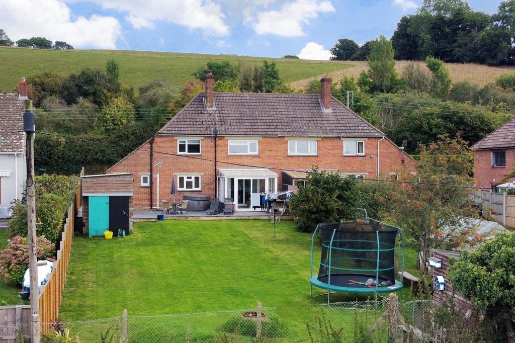 Melplash 3 bed semidetached house for sale £400,000