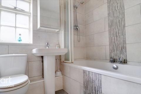 9 Alconbury Close, Peterborough, PE2 8SA