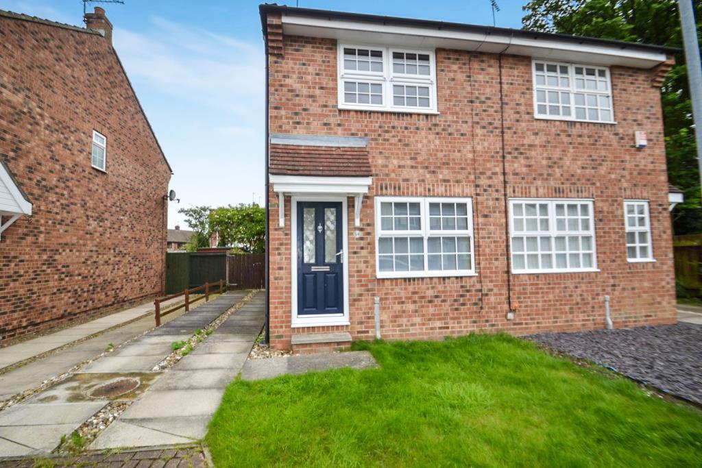 St. Peters View, Bilton, Hull, Yorkshire, HU11 2 bed semidetached